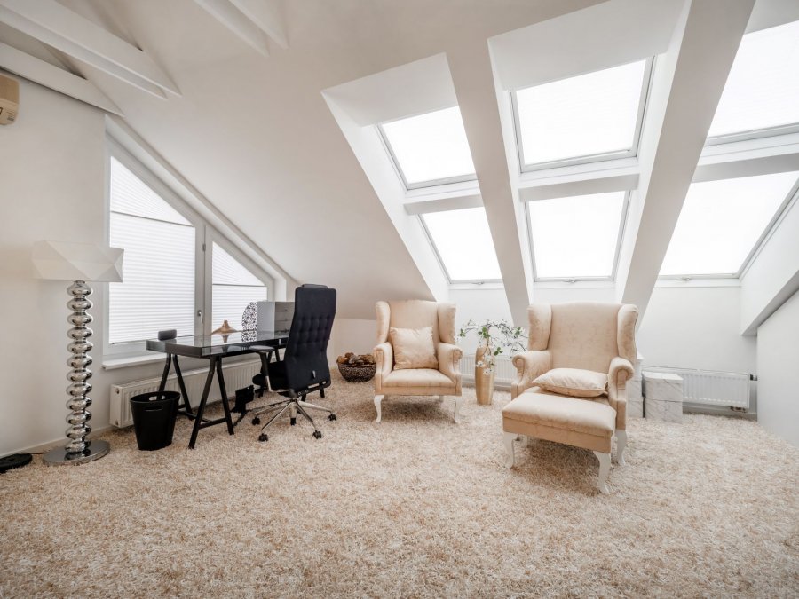 pracovna v mezonetovém bytě