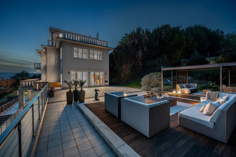 luxury villa in Prague for sale