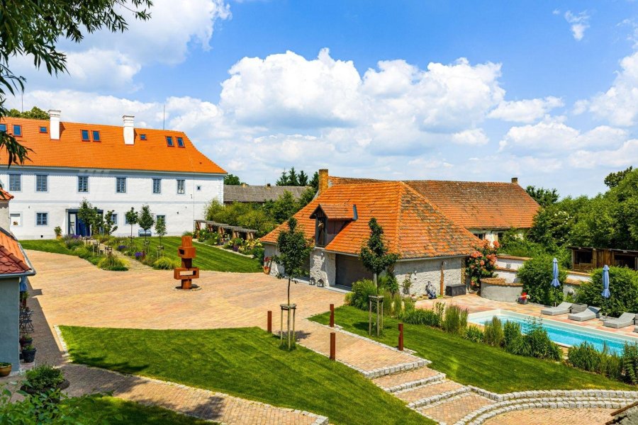 historický zámek v jižních Čechách na prodej