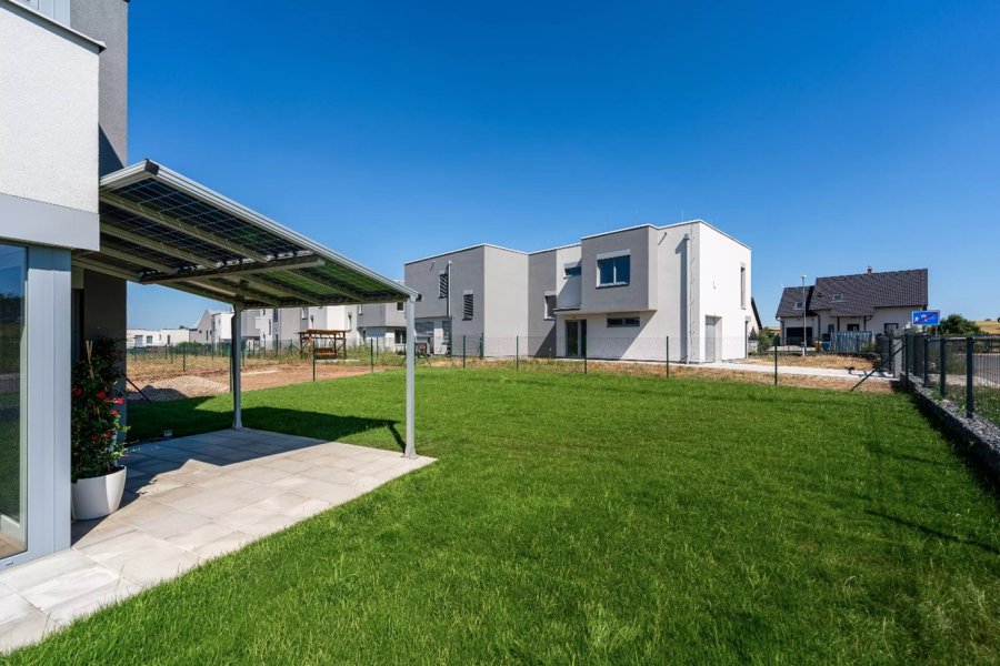 Nová Chýně, Praha-západ