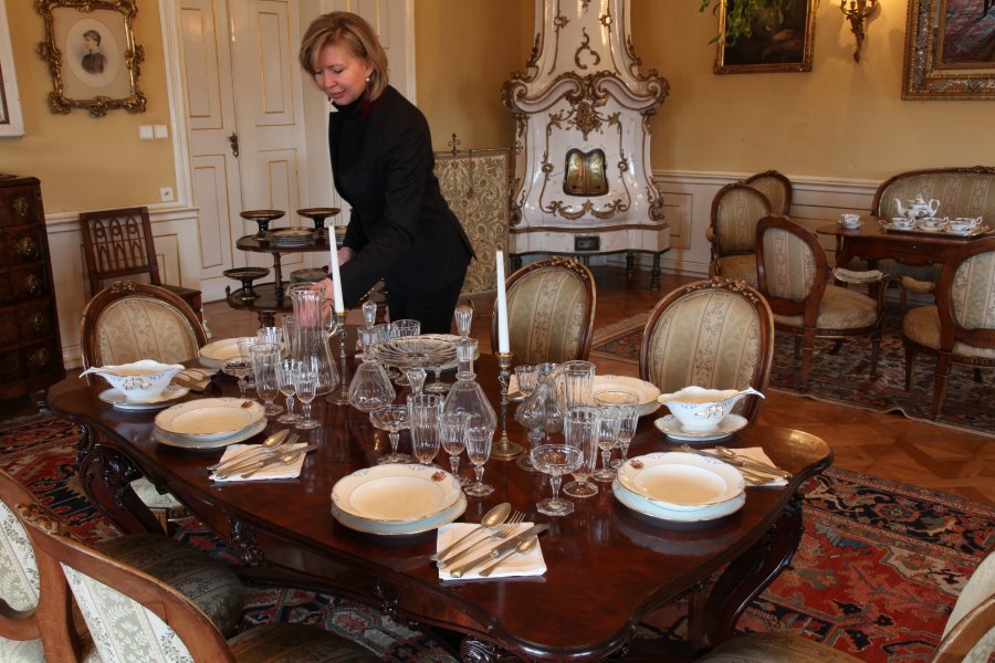 stolování, kuchyně a jídelna