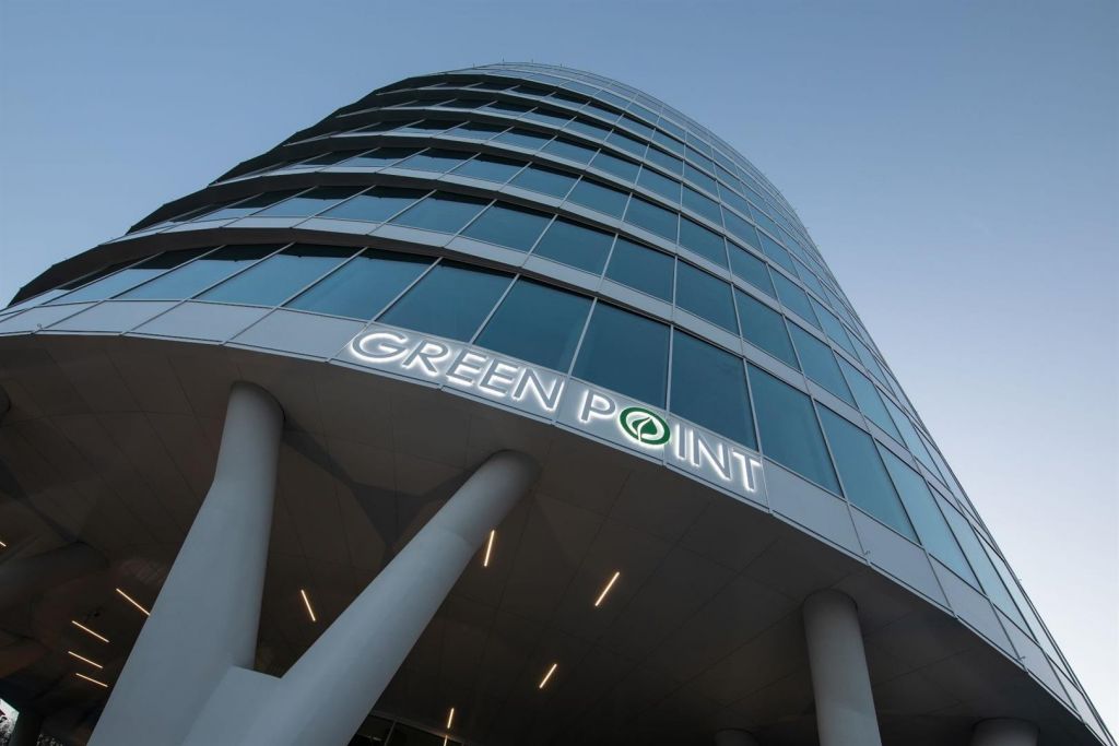 green point
