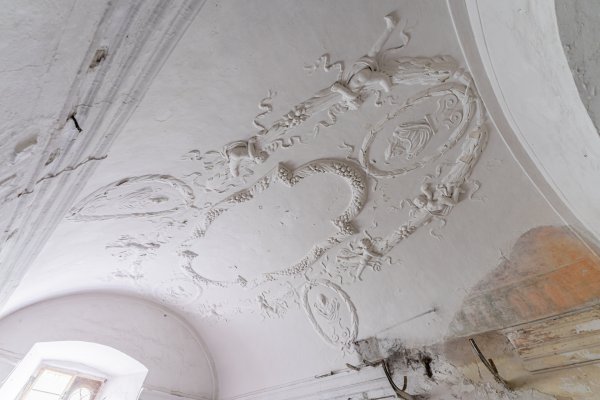 zdobený strop