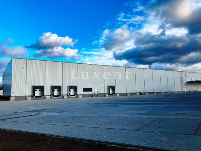 Pronájem skladové haly, 10 385 m2, Bílina