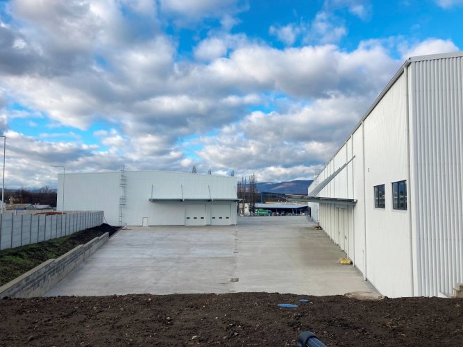 Pronájem skladové haly, 3 477 m², Bílina