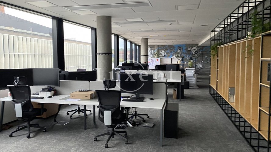 Pronájem moderních kanceláří u vltavské Mariny, 600-1000 m2, Praha 8