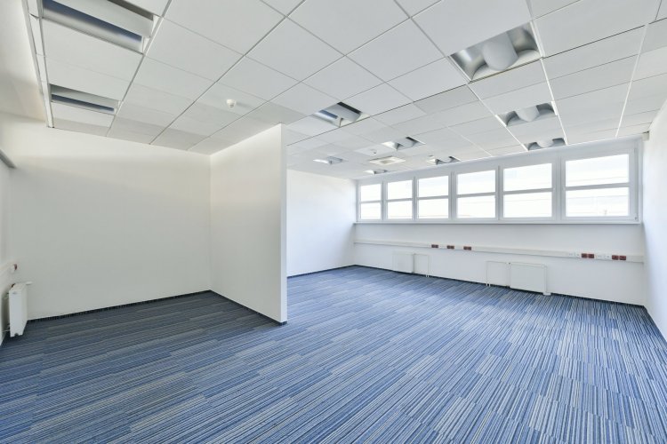 Pronájem atraktivní kancelářské jednotky 650 m² na Chodově, Praha 4 - Hráského