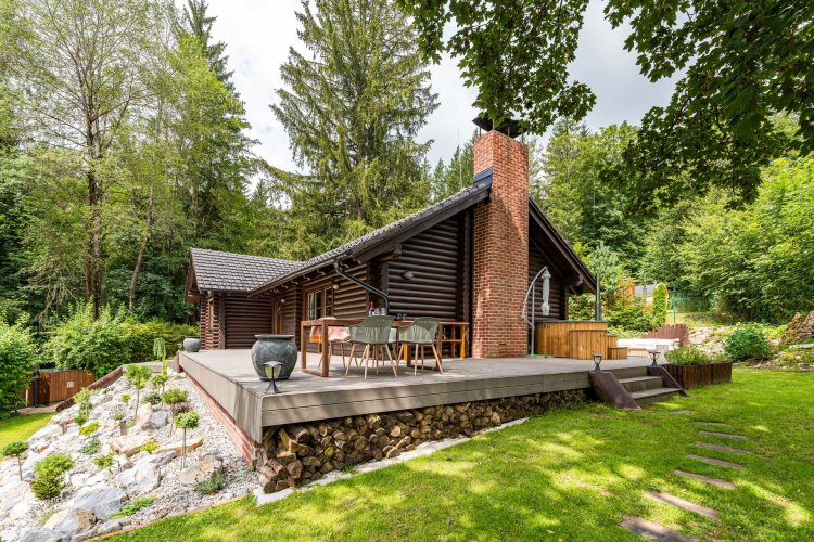 Sale of a luxury log cabin 3+kk/T/anchorage, 157,7 sqm, plot 1.073 sqm - Lipno nad Vltavou, okr. Český Krumlov