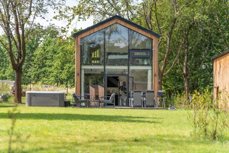 For sale wooden cottage 74 m², on a plot of 629 m², Oboz - Slapy