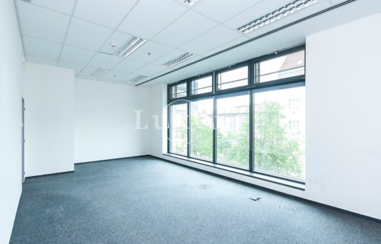 Rent of a commercial unit, 241 sqm, Prague 7