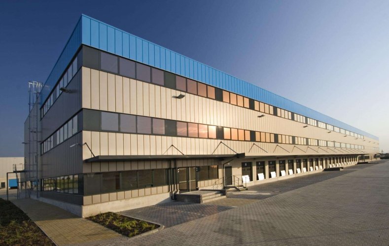 Pronájem skladových prostor, 3 676 m², Chrášťany