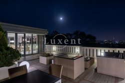 večerní výhled na Prahu