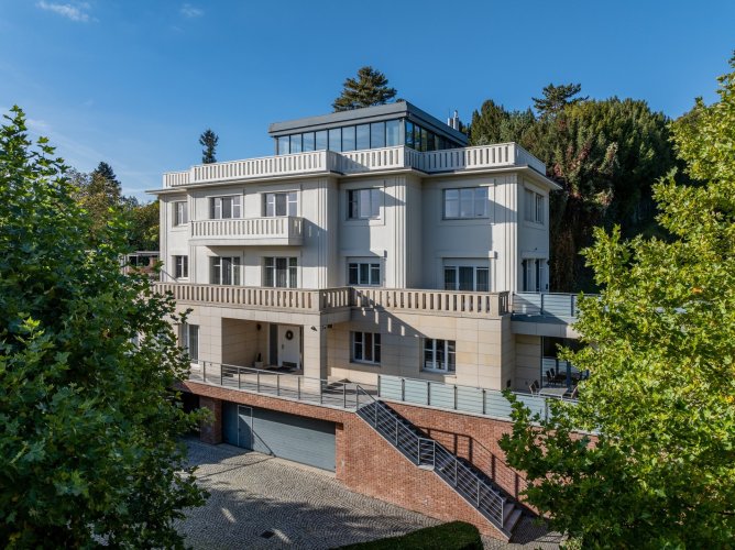 Prodej unikátní vily 1 157 m², pozemek 9 555 m², Pod Havránkou, Praha – Troja