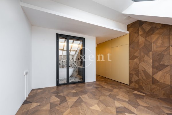 ložnice s koupelnou