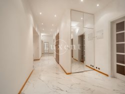 vestavěná skříň