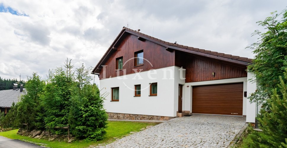 Sale of low-energy property suitable for commercial use – 203 m², land 706 m² – Kvilda, NP Šumava