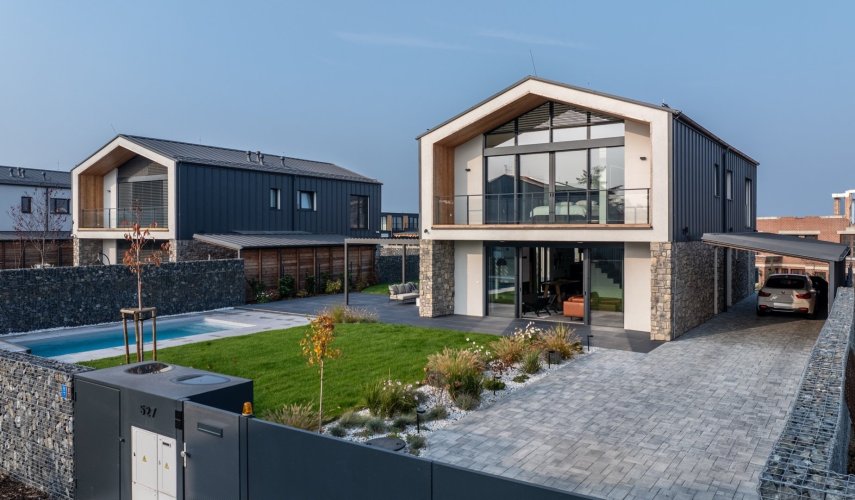 Prodej luxusní vily 6+kk/T/L/P, 297 m², na pozemku 922 m², Praha-východ, Předboj