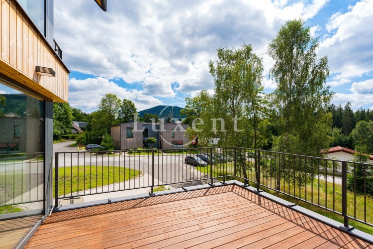 Sale of an apartment 3+kt/B/T, 97 sqm, in the new ski project HARRACHOV PEAKS in the Krkonoše Mountains, Harrachov