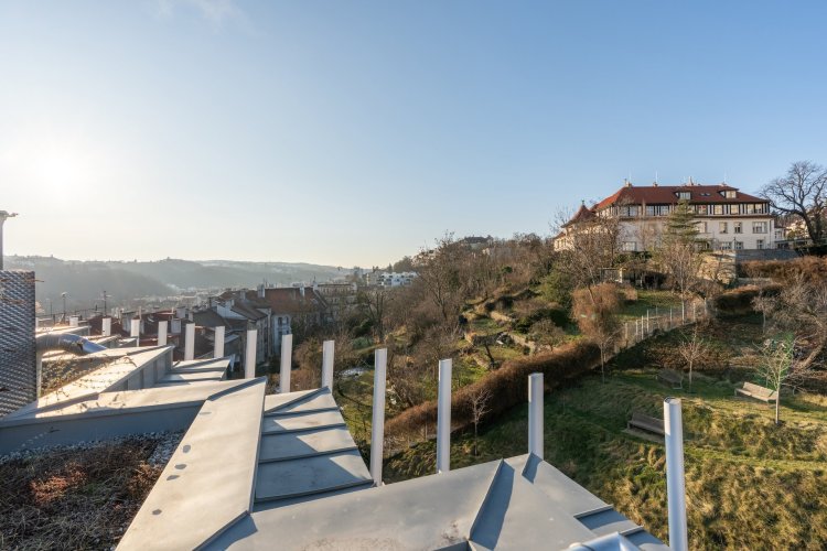 Rent penthouse 4+kk/T/Z/GS, 212 sqm, Prague 5 – Smíchov