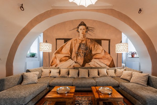 prodej-vyjimecneho-zrekonstruovaneho-zamku-s-vyuzitim-nejmodernejsich-technologii-1-114-m2-na-97436f