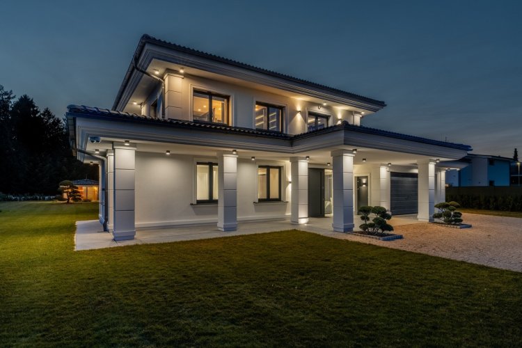 Prodej luxusní vily 590 m² s privátní wellness zónou, na pozemku 2 287 m², Průhonice, Praha-západ