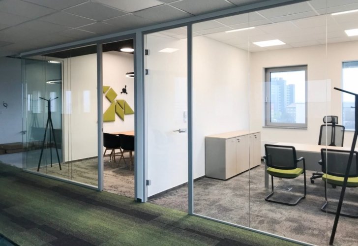 Pronájem kanceláře 490 m², Praha 4 - Michle